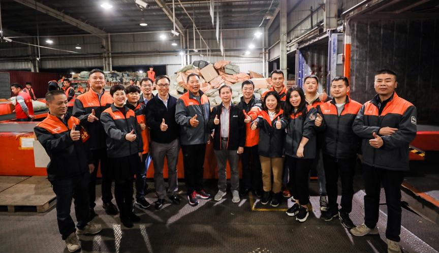 &ldquo;感谢全国300多万物流人！&rdquo; 阿里董事局主席张勇向双11快递员致意