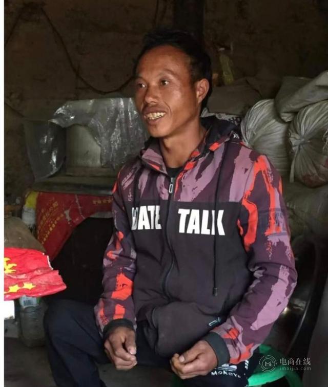95后云南美女幼师转行做主播：屠夫女儿跳出大山，一年跑40村
